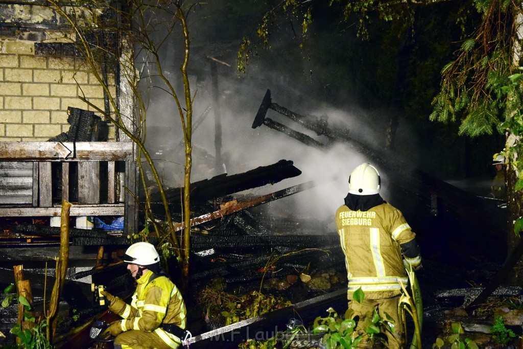 Grossfeuer Einfamilienhaus Siegburg Muehlengrabenstr P0221.JPG - Miklos Laubert